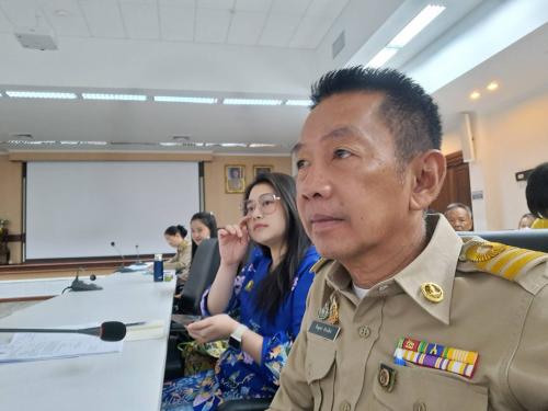 ร่วมประชุมอบรบให้ความรู้ส่งเสริมเมืองสุขภาพดี
